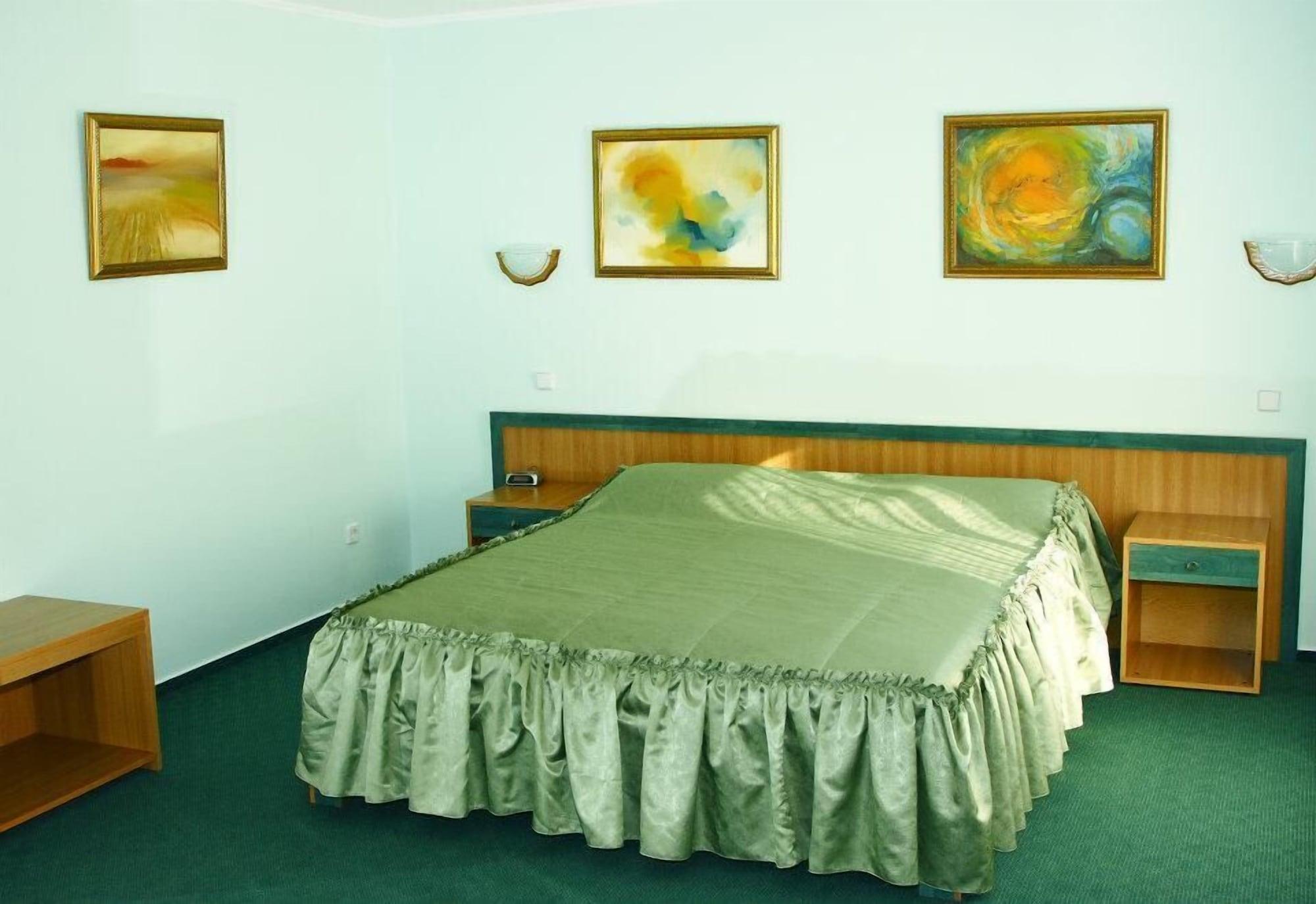 Vila Verde Hotel 3*